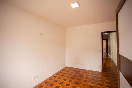 Casa à venda com 256m², 3 quartos e 2 vagasQuarto 1