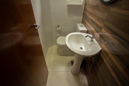 Casa à venda com 256m², 3 quartos e 2 vagasLavabo