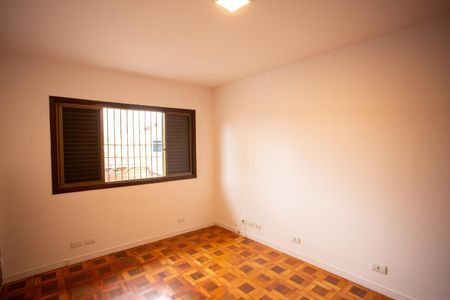 Casa à venda com 256m², 3 quartos e 2 vagasSuíte