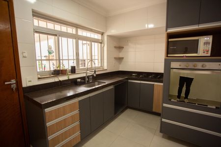 Casa à venda com 256m², 3 quartos e 2 vagasCozinha