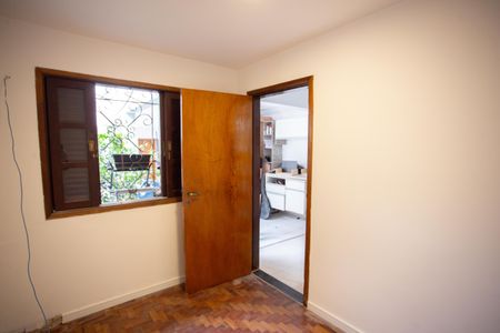 Casa à venda com 256m², 3 quartos e 2 vagasQuarto de Serviço