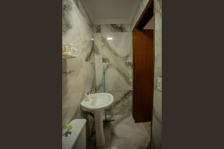 Casa à venda com 256m², 3 quartos e 2 vagasBanheiro de Serviço