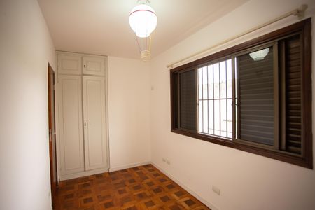 Casa à venda com 256m², 3 quartos e 2 vagasQuarto 2