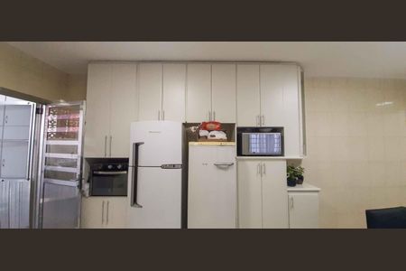 Casa à venda com 200m², 4 quartos e 2 vagasCozinha