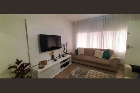 Casa à venda com 200m², 4 quartos e 2 vagasSala