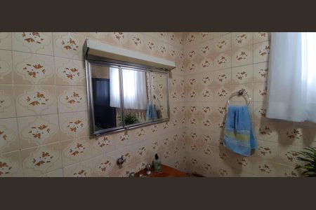 Casa à venda com 200m², 4 quartos e 2 vagasBanheiro dos Quartos