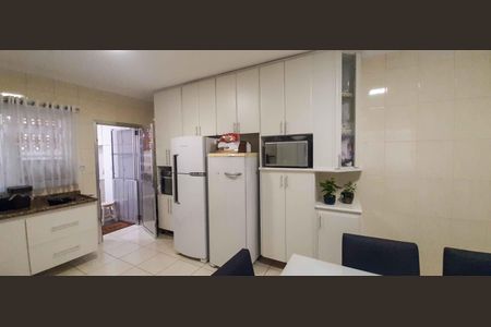 Casa à venda com 200m², 4 quartos e 2 vagasCozinha