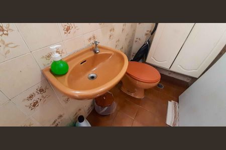 Casa à venda com 200m², 4 quartos e 2 vagasBanheiro do Espaço Gourmet