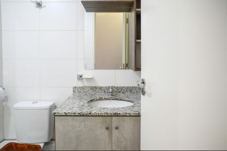 Apartamento à venda com 55m², 2 quartos e 1 vagaBanheiro Social