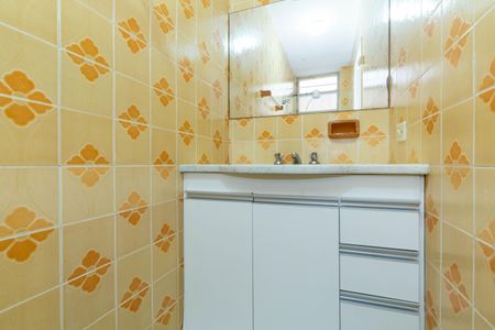 Apartamento à venda com 101m², 2 quartos e 2 vagasBanheiro 2