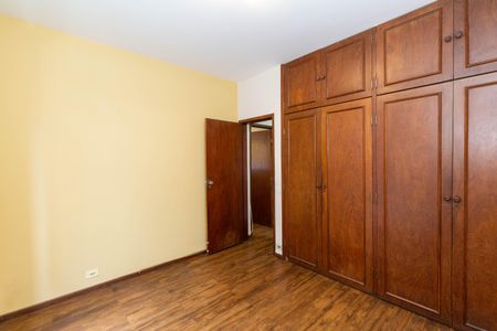 Apartamento à venda com 101m², 2 quartos e 2 vagasQuarto 2