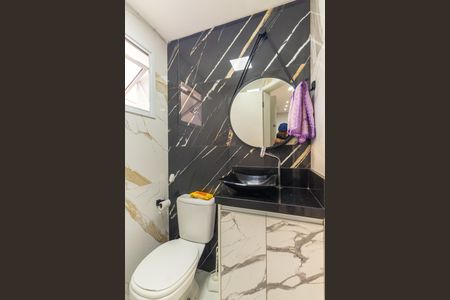 Casa de condomínio à venda com 70m², 2 quartos e 1 vagaLavabo