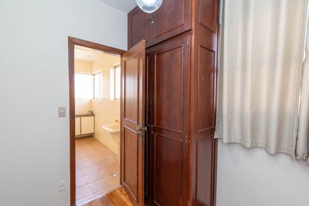 Apartamento para alugar com 180m², 5 quartos e 2 vagasQuarto de Serviço