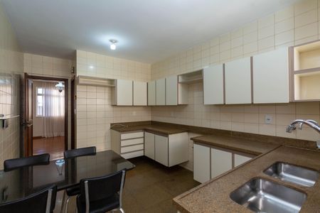 Apartamento para alugar com 180m², 5 quartos e 2 vagasCozinha