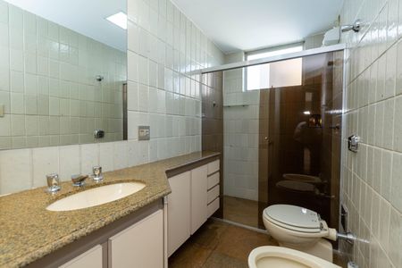 Apartamento para alugar com 180m², 5 quartos e 2 vagasBanheiro 2