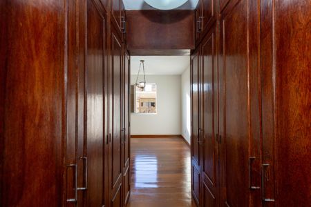 Apartamento para alugar com 180m², 5 quartos e 2 vagasCloset