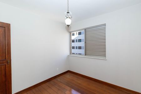 Apartamento para alugar com 180m², 5 quartos e 2 vagasQuarto 2