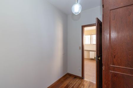 Apartamento para alugar com 180m², 5 quartos e 2 vagasQuarto de Serviço