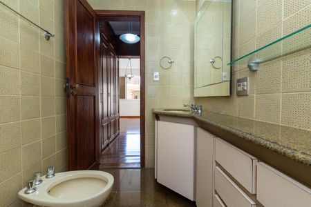 Apartamento para alugar com 180m², 5 quartos e 2 vagasBanheiro