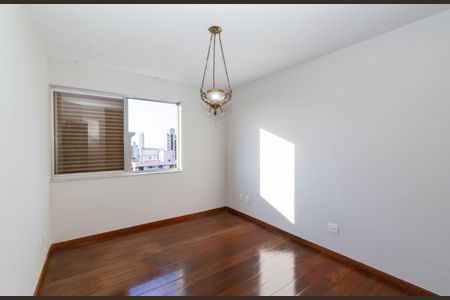 Apartamento para alugar com 180m², 5 quartos e 2 vagasQuarto 4
