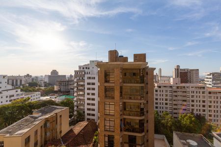 Apartamento para alugar com 180m², 5 quartos e 2 vagasVista