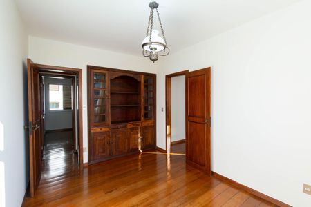 Apartamento para alugar com 180m², 5 quartos e 2 vagasSala