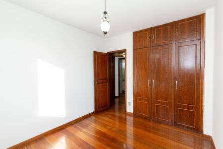 Apartamento para alugar com 180m², 5 quartos e 2 vagasQuarto 3