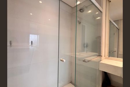 Studio à venda com 50m², 1 quarto e 1 vaga Studio à venda com 50m², 1 quarto e 1 vagaBanheiro