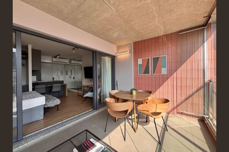 Studio à venda com 50m², 1 quarto e 1 vaga Studio à venda com 50m², 1 quarto e 1 vagaVaranda