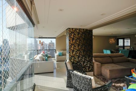 Apartamento à venda com 200m², 3 quartos e 4 vagasVaranda da sala