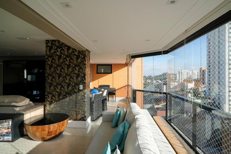 Apartamento à venda com 200m², 3 quartos e 4 vagasVaranda da sala