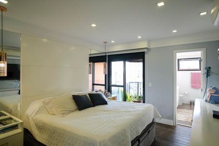 Apartamento à venda com 200m², 3 quartos e 4 vagasSuíte 1