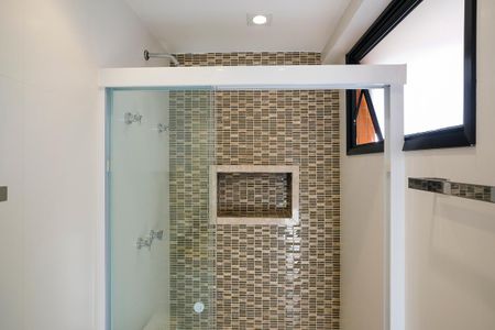 Apartamento à venda com 200m², 3 quartos e 4 vagasBanheiro da suíte 3