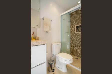 Apartamento à venda com 200m², 3 quartos e 4 vagasBanheiro da suíte 3