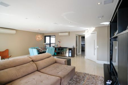 Apartamento à venda com 200m², 3 quartos e 4 vagasSala