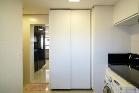 Apartamento à venda com 200m², 3 quartos e 4 vagasÁrea de serviço