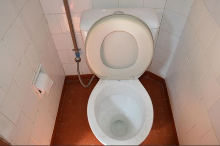 Casa à venda com 111m², 3 quartos e 2 vagasBanheiro de serviço