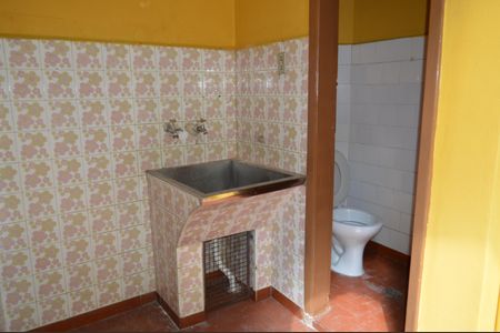 Casa à venda com 111m², 3 quartos e 2 vagasÁrea de Serviço