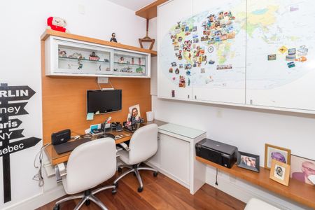 Apartamento à venda com 140m², 3 quartos e 3 vagasSuíte 3