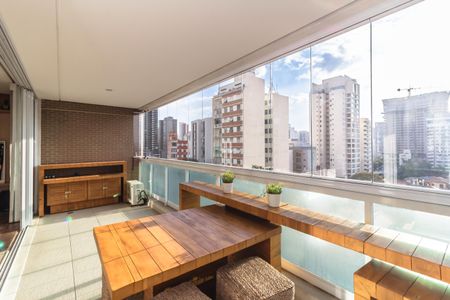 Apartamento à venda com 140m², 3 quartos e 3 vagasVaranda