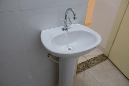 Casa para alugar com 48m², 1 quarto e sem vagaBanheiro