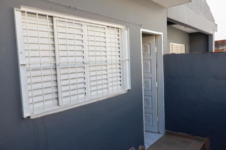 Casa para alugar com 48m², 1 quarto e sem vagaQuintal