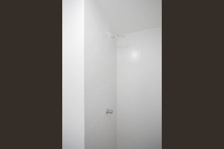 Apartamento para alugar com 33m², 2 quartos e sem vaga Apartamento para alugar com 33m², 2 quartos e sem vagaBanheiro