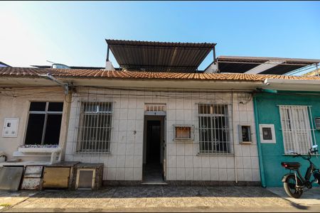 Casa para alugar com 115m², 2 quartos e 1 vaga Casa para alugar com 115m², 2 quartos e 1 vagaFachada
