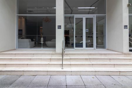 Studio à venda com 30m², 1 quarto e 1 vaga Studio à venda com 30m², 1 quarto e 1 vagaFachada e portaria