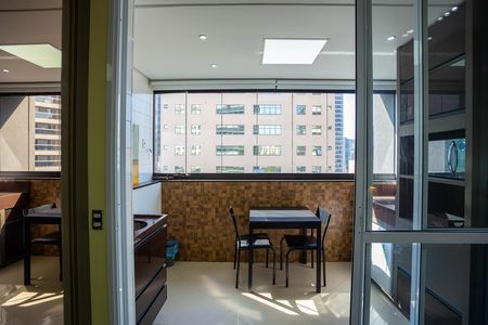 Varanda de kitnet/studio para alugar com 1 quarto, 30m² em Vila Olímpia, São Paulo