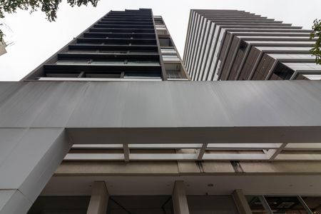 Studio à venda com 30m², 1 quarto e 1 vaga Studio à venda com 30m², 1 quarto e 1 vagaFachada