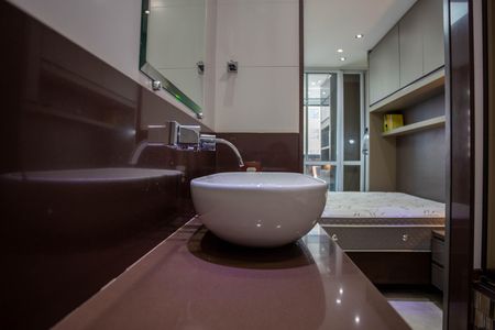 Studio à venda com 30m², 1 quarto e 1 vaga Studio à venda com 30m², 1 quarto e 1 vagaBanheiro