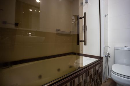 Studio à venda com 30m², 1 quarto e 1 vaga Studio à venda com 30m², 1 quarto e 1 vagaBanheiro
