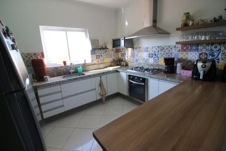 Casa à venda com 125m², 3 quartos e 2 vagasCozinha